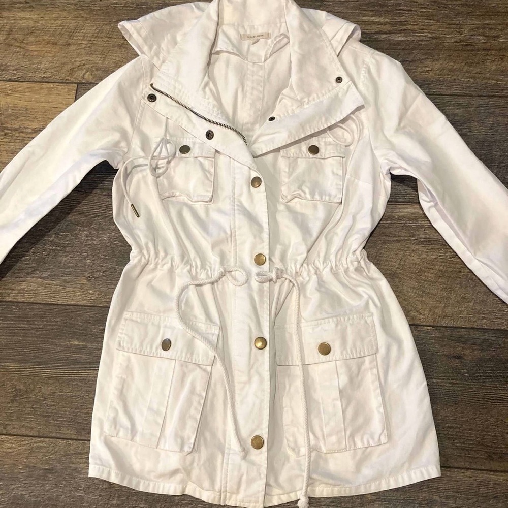 Hawthorne white jacket